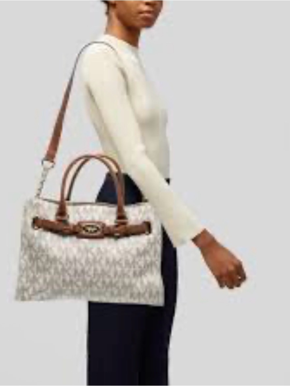 Michael Kors Large Messenger Bag Monogram